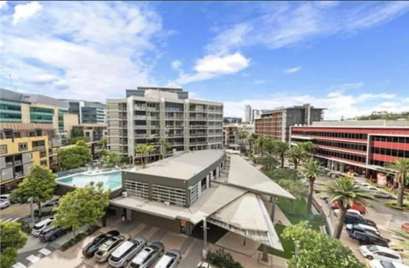 Beautiful 2 Bedroom Unit Great Location Brisbane 0*,  Australia